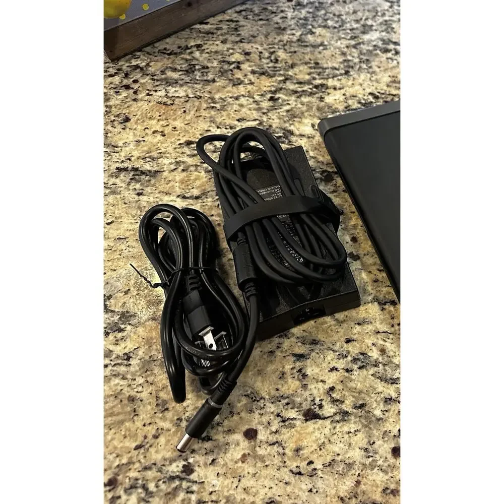 Dell Inspiron 15 7567 Gaming Laptop I5-7300, NVIDIA Gtx 1050, 1TB SSD 8GB Win 11